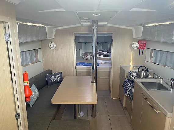 Oceanis 38.1 - Internal image
