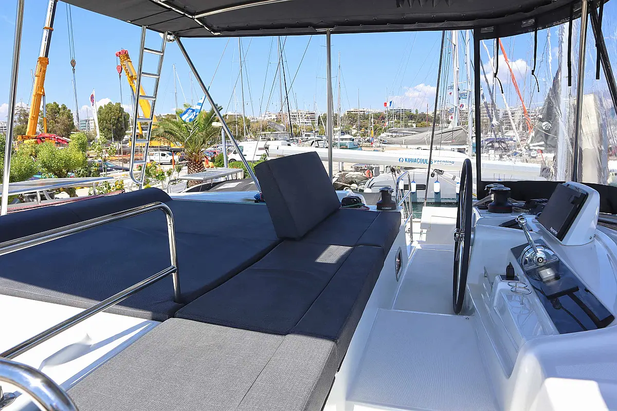 Lagoon 46 4