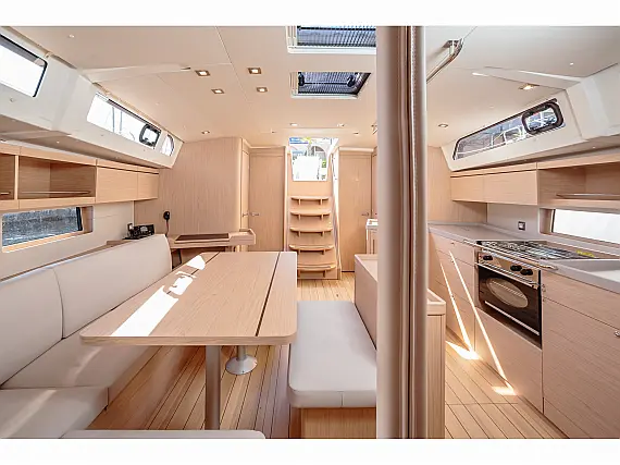 Oceanis 46.1 (5 cab) - Internal image