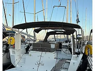 Dufour 530 - External image