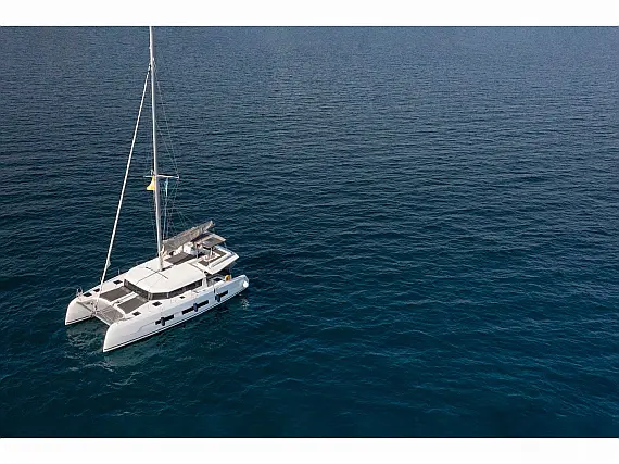 Dufour 48 - External image