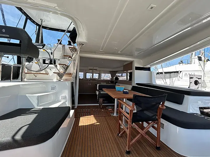 Lagoon 43 - 