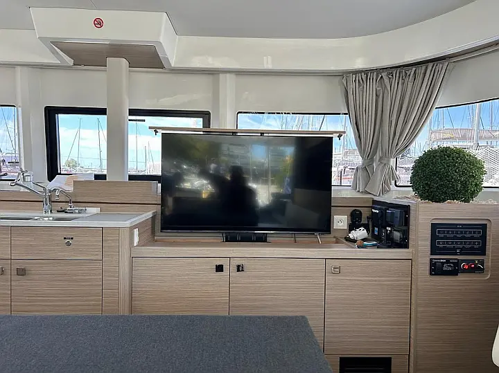 Lagoon 43 - 