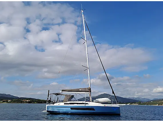 Dufour 37 - External image