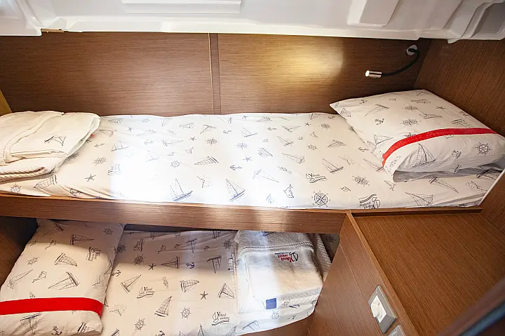 Oceanis 46.1 - Bunk Bed Cabin