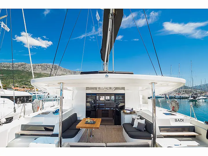 Lagoon 50
