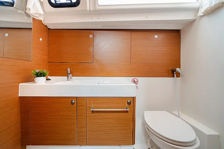 Sun Odyssey 519 -  5 cabs - 