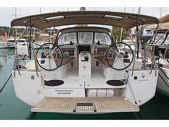 Sun Odyssey 410 - External image