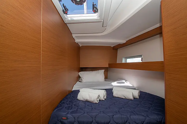 Sun Odyssey 490 4 cabins - 