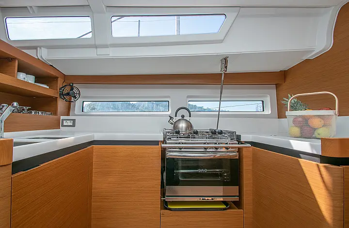 Sun Odyssey 490 4 cabins - 