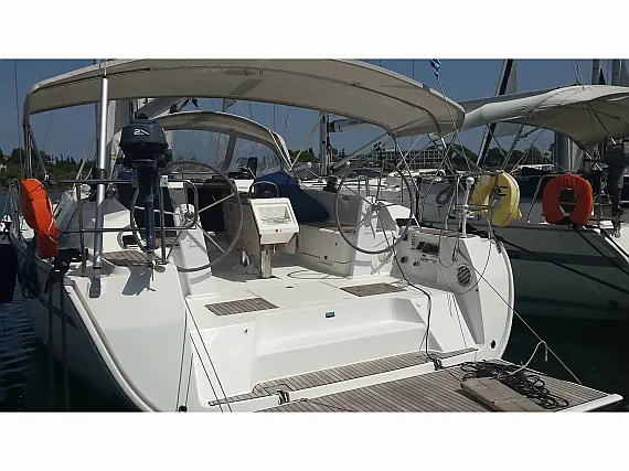 Bavaria Cruiser 46 - External image