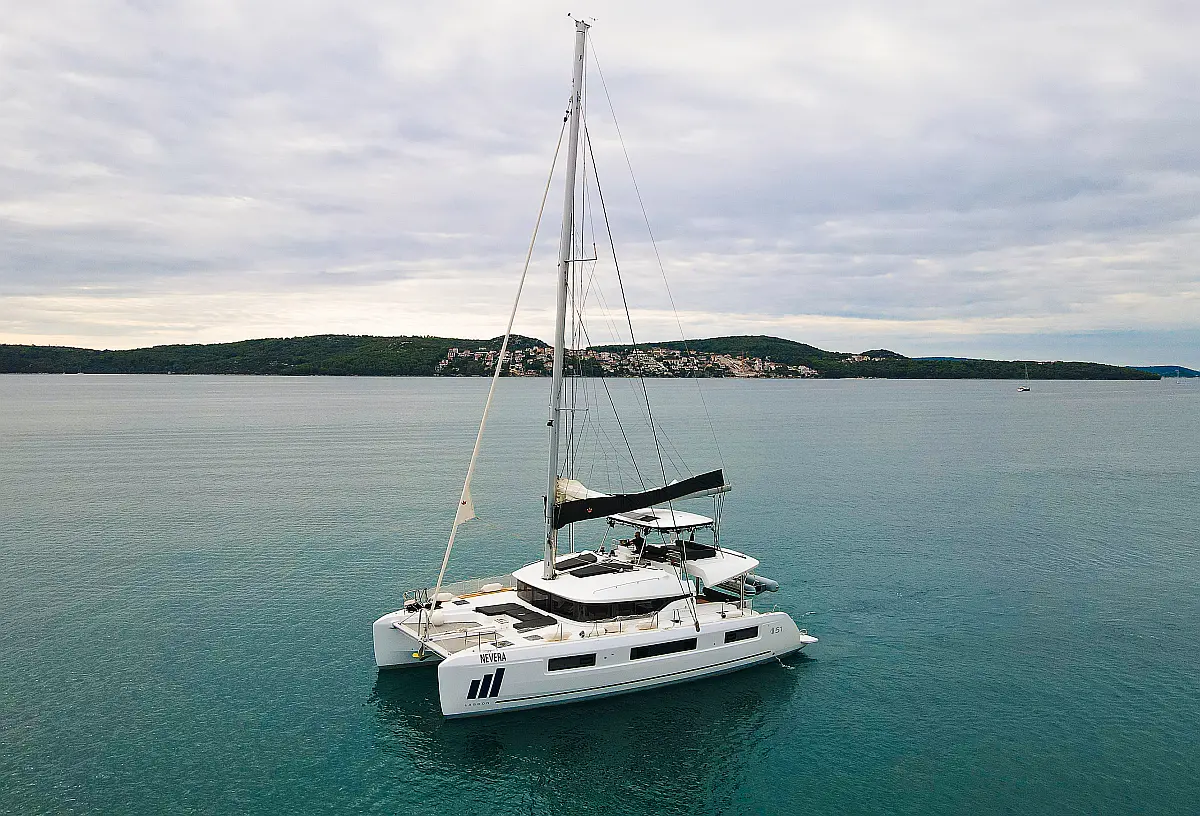 Lagoon 51 3