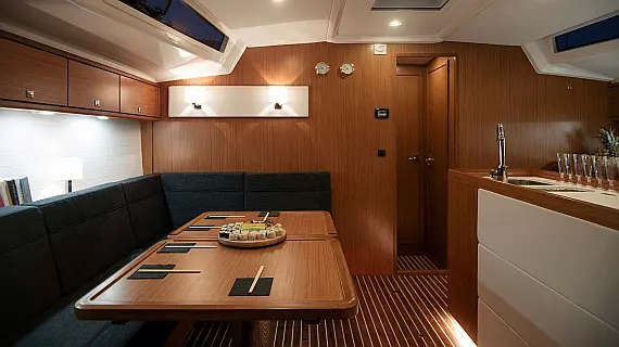 Bavaria Cruiser 56 - Internal image