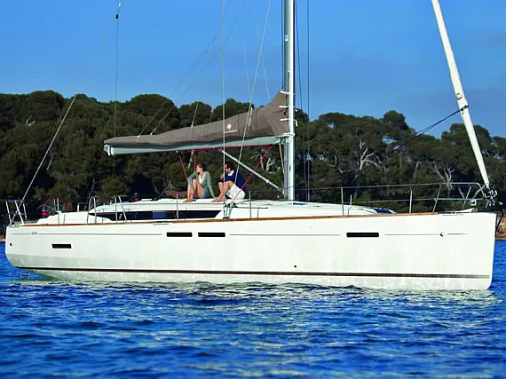 Sun Odyssey 449 - External image