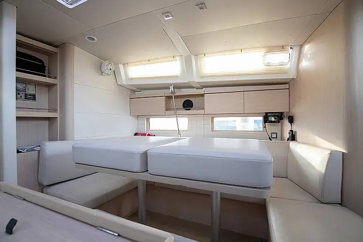 Oceanis 46.1 (bunk cab) - 
