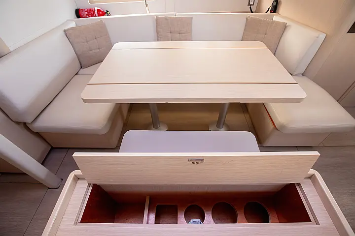 Oceanis 46.1 (bunk cab) - 