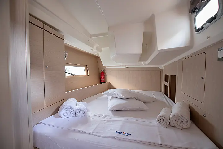 Oceanis 46.1 (bunk cab) - 
