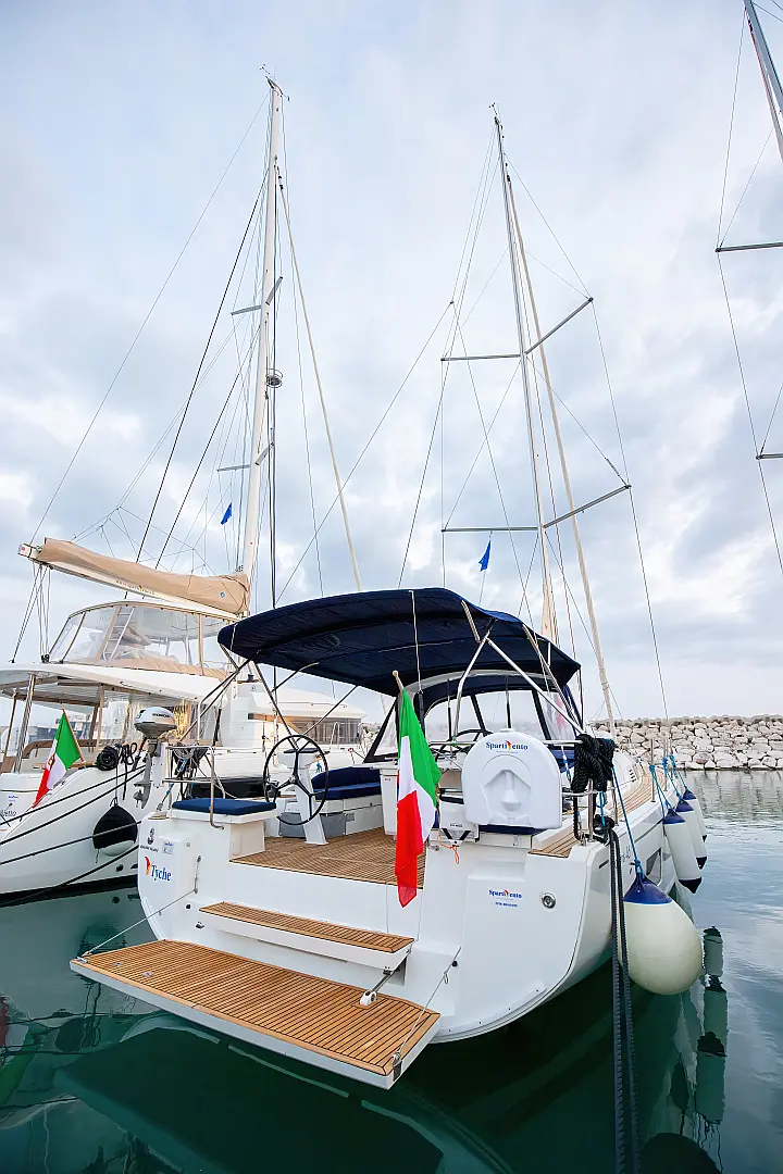 Oceanis 46.1 (bunk cab) - 