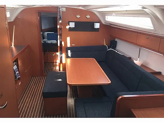 Bavaria Cruiser 41 refit 2025 - Layout image