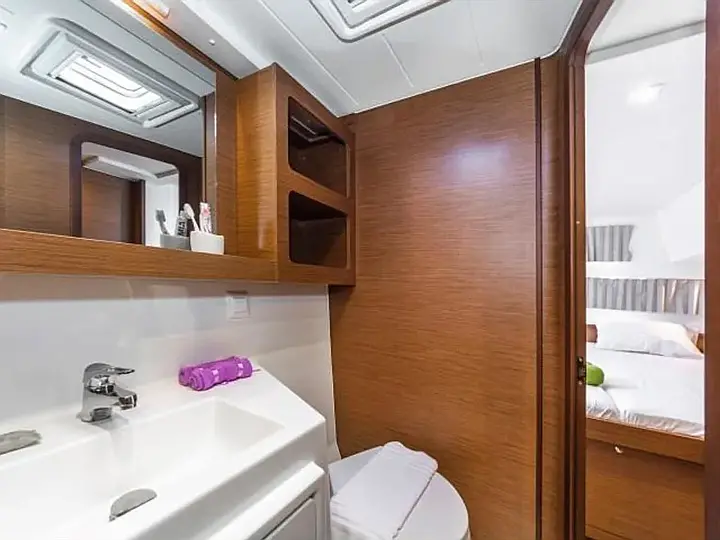 Lagoon 42 - 