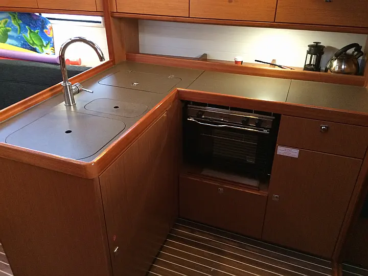 Bavaria Cruiser 37 - 