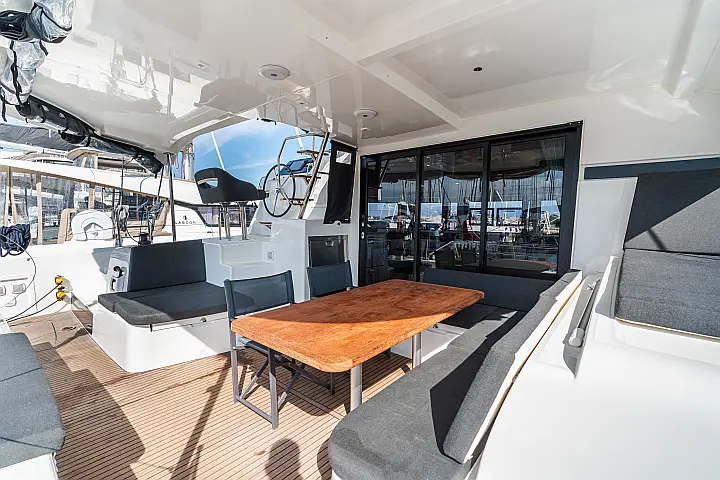 Lagoon 42 - 