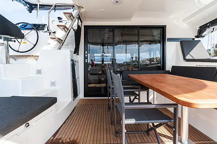 Lagoon 42 - 