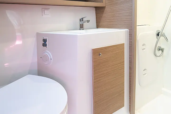 Lagoon 42 - 