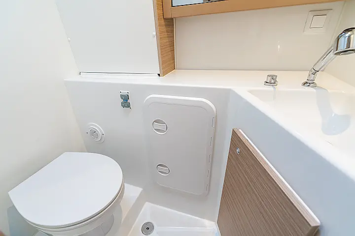 Lagoon 42 - 