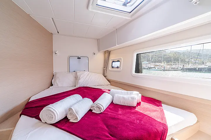 Lagoon 42 - 