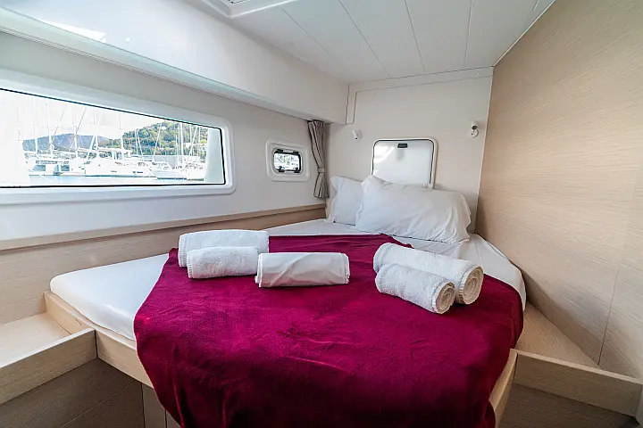 Lagoon 42 - 