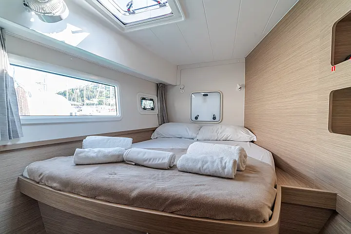 Lagoon 42 - 