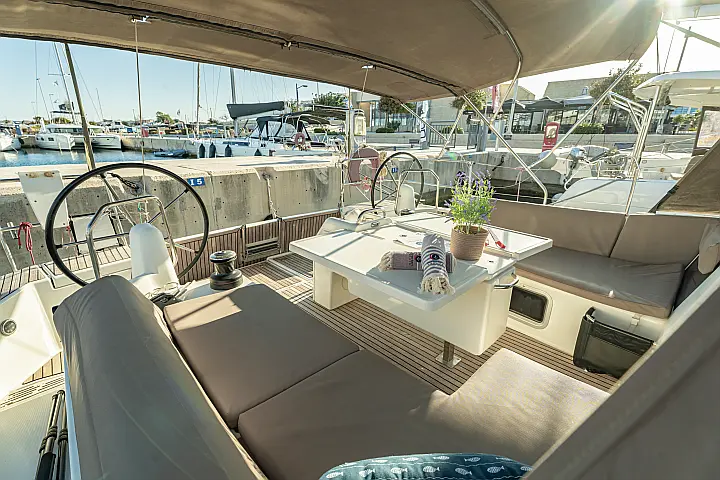 Sun Odyssey 490 4 cabins - 