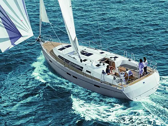 Bavaria Cruiser 46 - External image