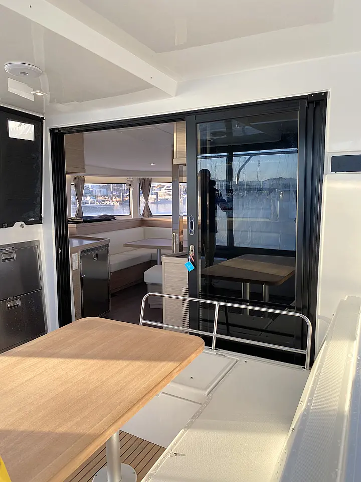 Lagoon 42.3 - 