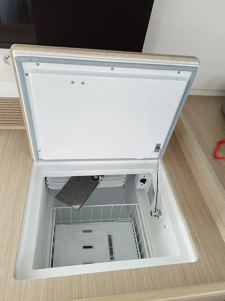 Lagoon 42.3 - 