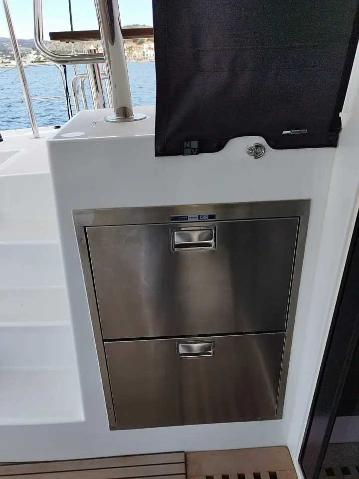 Lagoon 42.3 - 