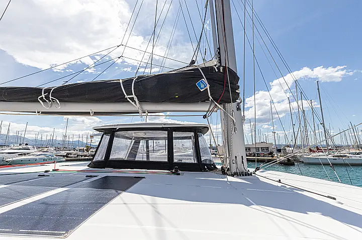 Lagoon 42 - 
