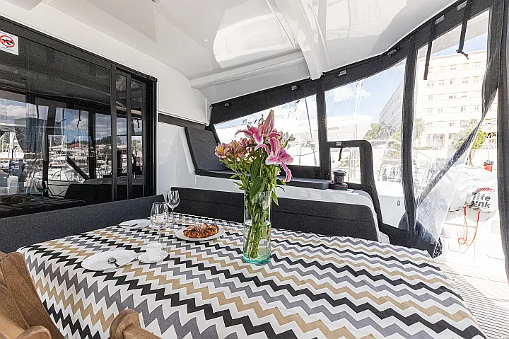 Lagoon 42 - 