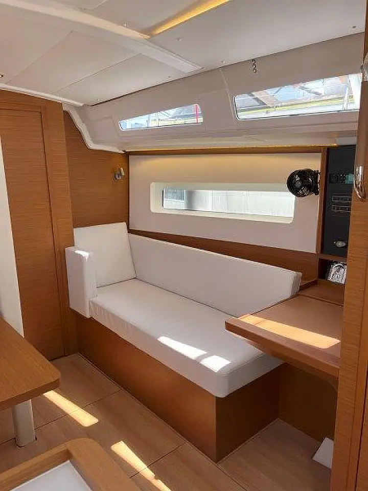 Sun Odyssey 380 - 