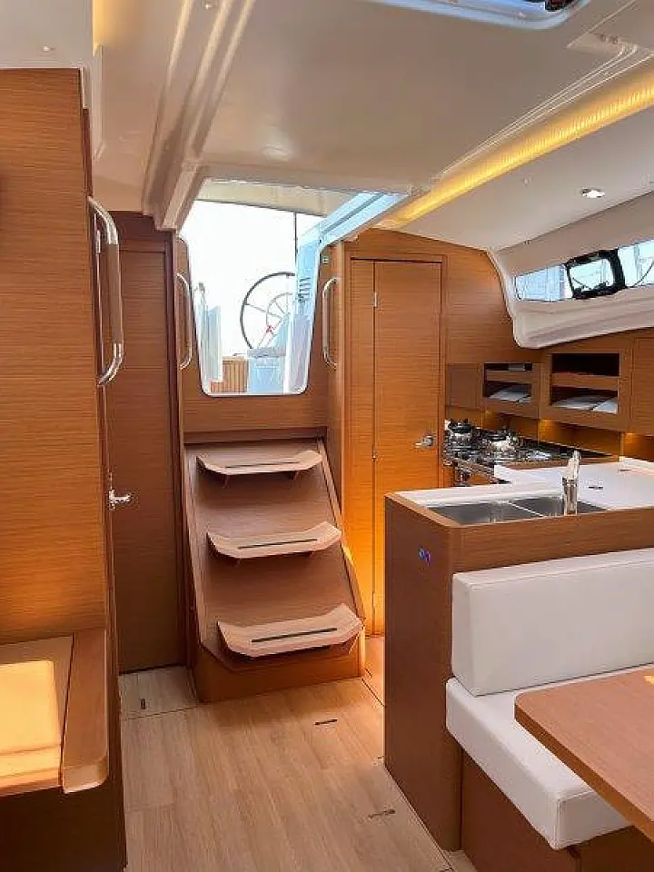 Sun Odyssey 380 - 
