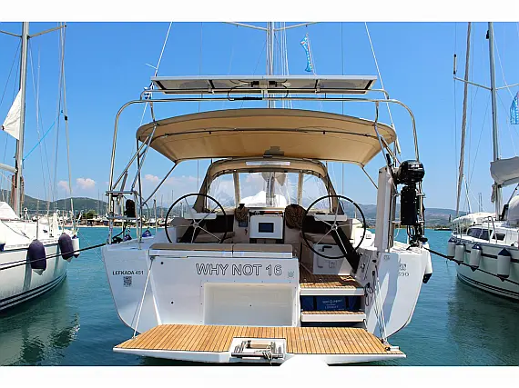 Dufour 390 Grand Large - External image