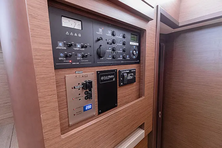 Lagoon 42 - 