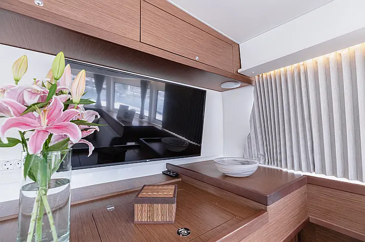 Lagoon 42 - 