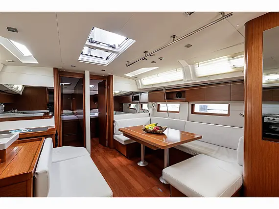 Oceanis 51.1 - Internal image