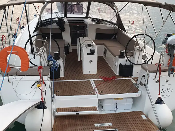 Sun Odyssey 490 - 