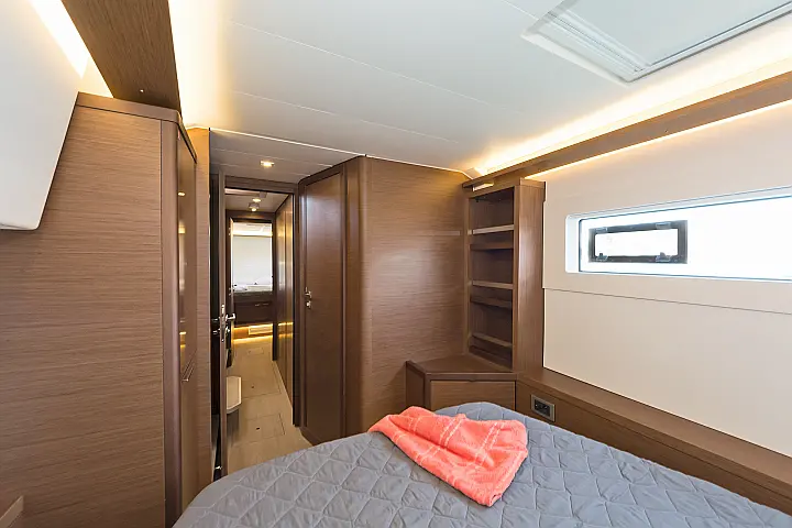 Lagoon 46 A/C & GEN & WM - 