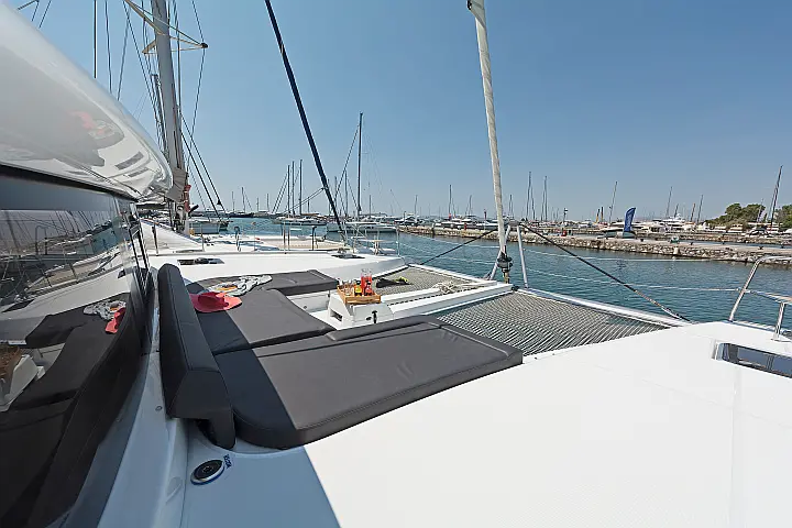 Lagoon 46 A/C & GEN & WM - 