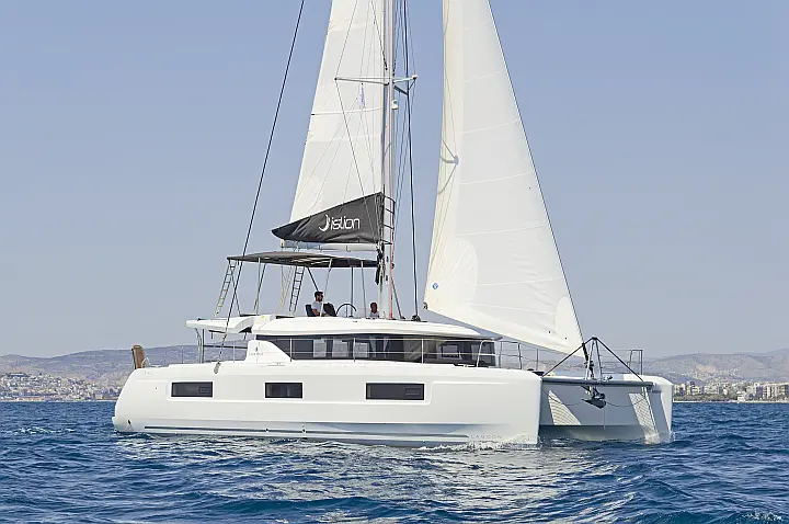 Lagoon 46 A/C & GEN & WM - 