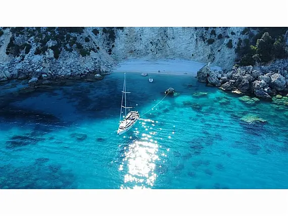 Sun Odyssey 479- - External image